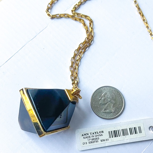 ANN TAYLOR Statement Pendant Necklace - Picture 3 of 7